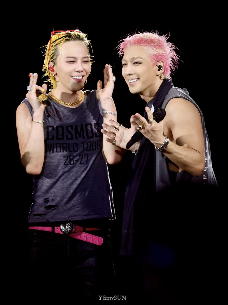 YBmySUN_'s tweet photo. ❤️‍🔥 GDYB ❤️‍🔥
❤️‍🔥LOVE these two boys ❤️‍🔥 

#taeyang #youngbae #Bigbang #gd #gdragon 
@__youngbae__ @xxxibgdrgn https://t.co/tAC6ICfAcL