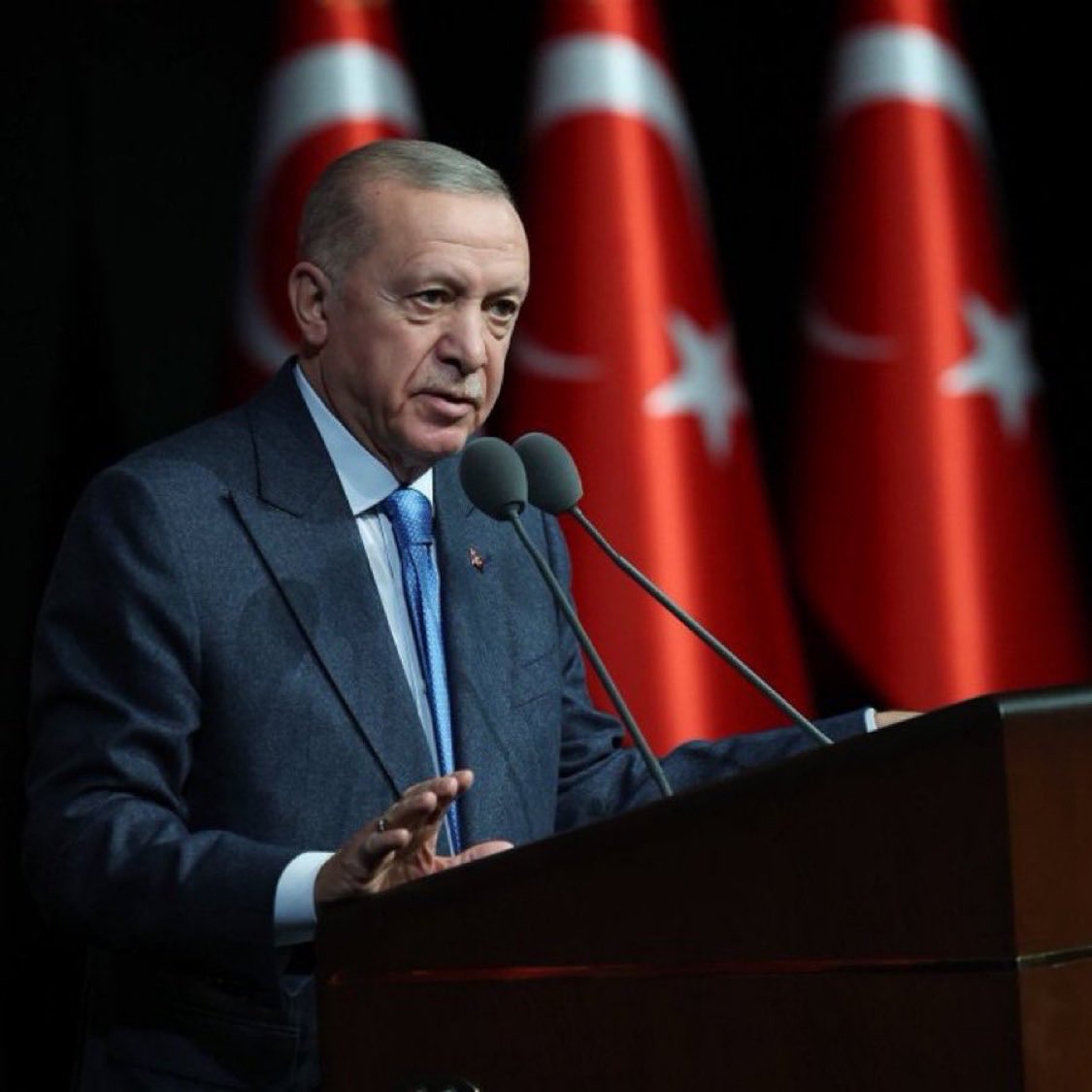 360Gazete's tweet photo. Cumhurbaşkanı Erdoğan: 

Ne yaparsanız yapın, Türkler, Kürtler, Araplar olarak kardeşlikle kucaklaşmamızı engelleyemezsiniz https://t.co/tfuT8A4OqM