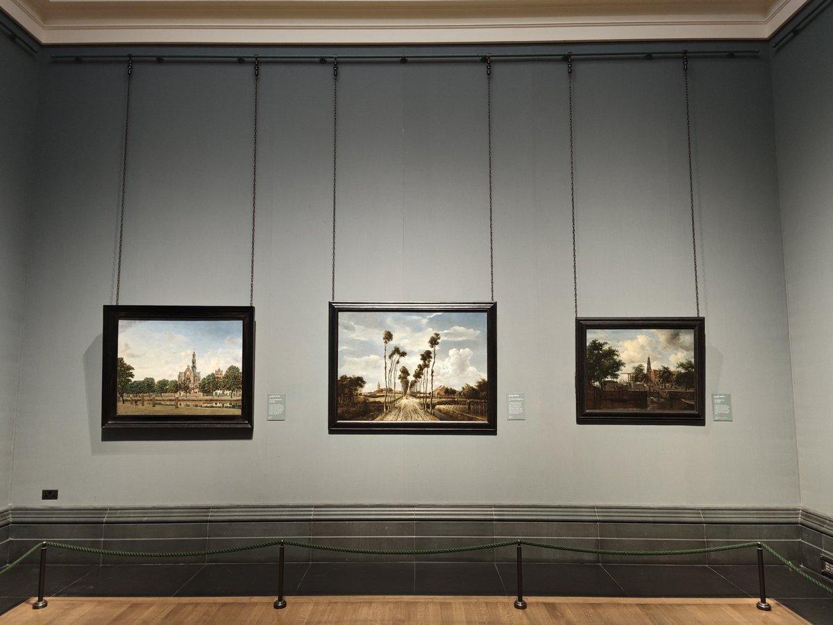 CARNONOSX's tweet photo. A stroll through a surprisingly empty National Gallery https://t.co/duSxvNzHcY