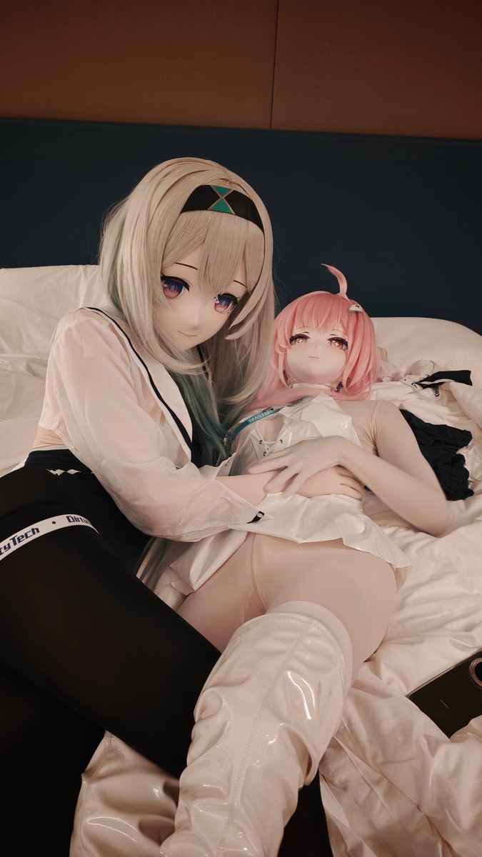 Greedy_wolf122's tweet photo. 告诉漂泊者，你女儿被开拓者对象给上了😝
📷：@Sakuramo_Anshia
#kigurumiㅤㅤ https://t.co/LhKskpqzjS