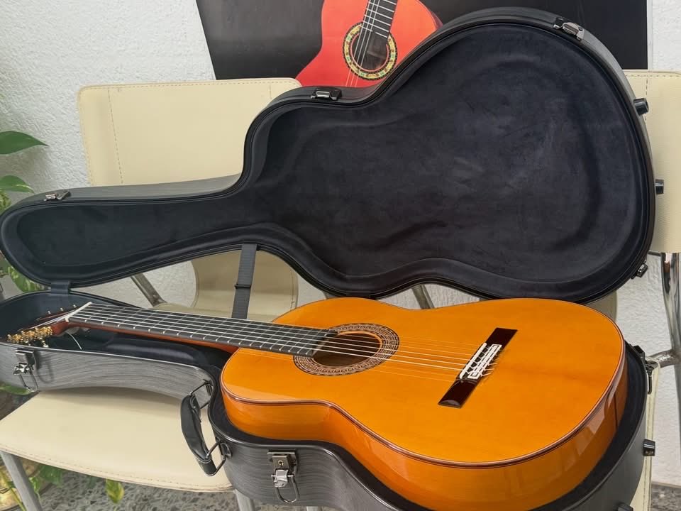 CondeAtocha's tweet photo. Una madera con carácter, un acabado que enamora 🧡🎶

Modelo 1 Ciprés

La esencia de la guitarra flamenca, en cada detalle.

C/ Atocha 53 📍 https://t.co/LJilLD36mz