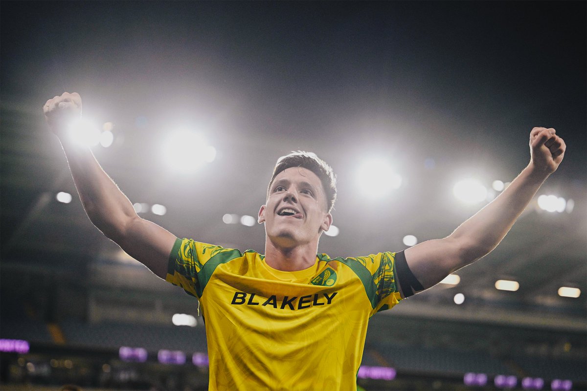 NorwichCityFC's tweet photo. 10 months out. First game back 💪🤩 https://t.co/FyGikkEgrZ