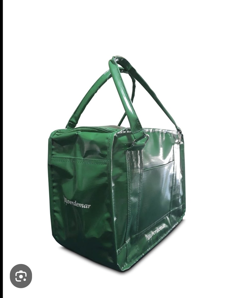 valerialucio's tweet photo. @danbomani Aqui em BH é só bolsa térmica mesmo. https://t.co/IWbru7ddCO