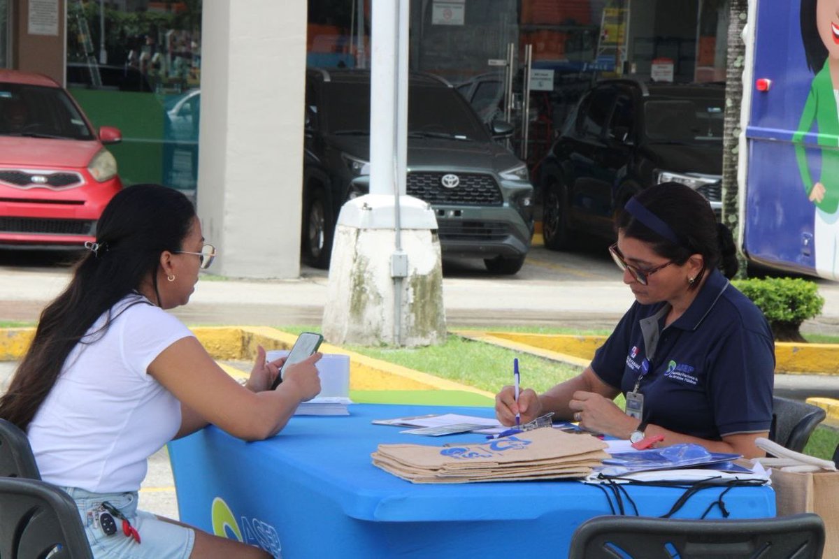 AsepPanama's tweet photo. 📍 ¡Tocumen, este domingo 30 de agosto ASEP Móvil está más cerca de ti!

Aprovecha la jornada para acercarte, recibir orientación sobre tus servicios públicos, realizar consultas y conocer la ruta para dar seguimiento a tu caso.

Te esperamos en Plaza Las Américas, Tocumen. Acércate, estamos para orientarte.

#ASEP30AñosHoyMásCercaDeTi