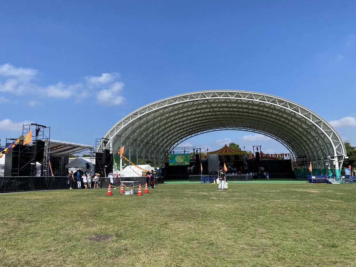 Ichi_with_7D2's tweet photo. 俺が考えた理想のタイテ！
念願のモンバスでロットン！
ウンザウンザを踊る！
な感じで今年のモンバス完全燃焼🤘

やっぱ地元のフェスはいいね！ https://t.co/JcSAY5Hafw
