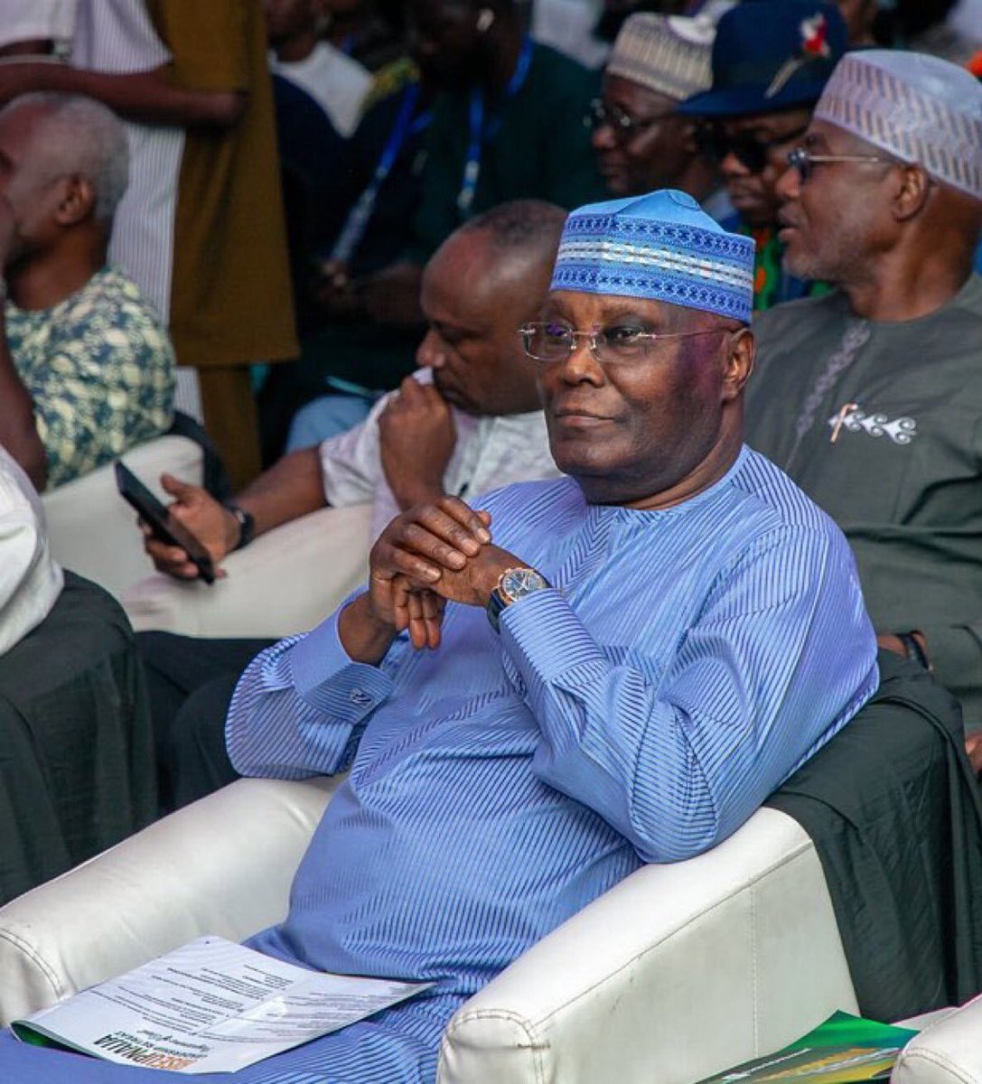 dayormoses1's tweet photo. “I didn’t say I will restore subsidy and later remove it, it’s a fake news and propaganda from APC, I still maintain my stand on restoring Subsidy to ease the pain of Nigerians”

~ Atiku Abubakar @atiku https://t.co/wx1w18SuVJ
