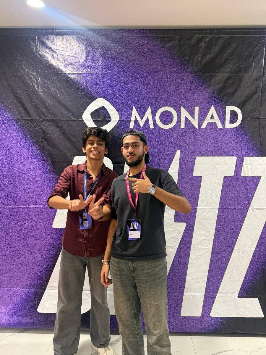 divyansh_divs's tweet photo. 1st place at @monad_dev  Blitz Hyderabad V3 🥇

Won $500 building Swarm: a data labelling marketplace where workers get paid instantly on chain.

Thanks to @KushalVijay_ , @arsh_goyal and @hyderabaddao 

https://t.co/xmRDZ1VKxY
https://t.co/7mxLeXKNVa https://t.co/V0X3WPDYJh