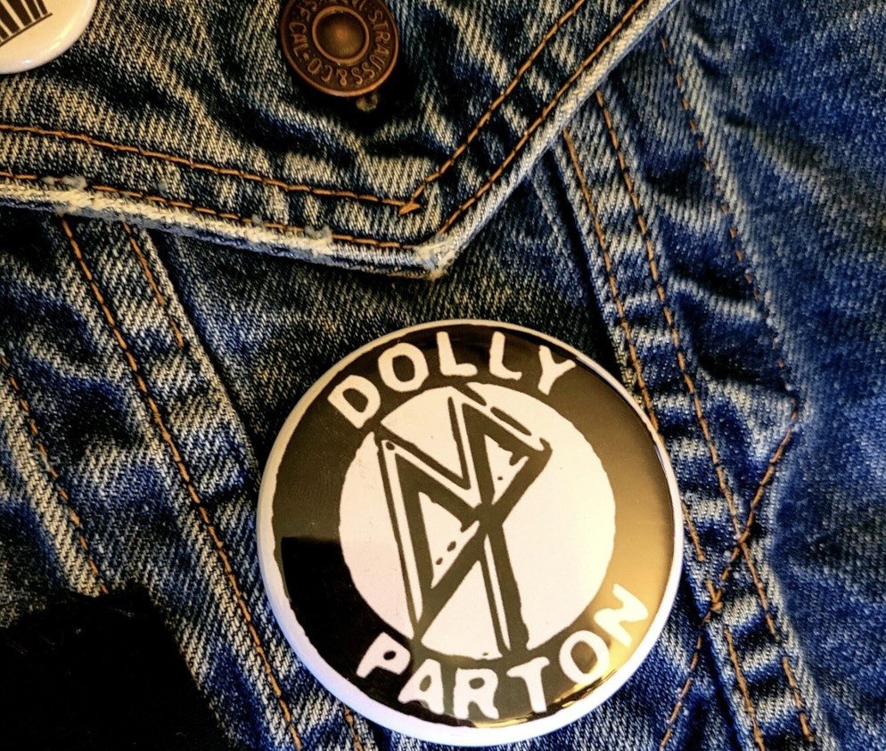ScotsPostPunk's tweet photo. Dolly RIP https://t.co/eDUMClEXJ2