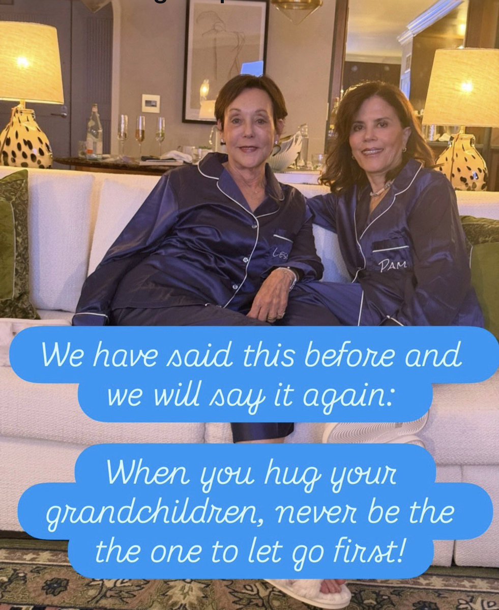 GrandparentLink's tweet photo. Hold on to those #hugs until your grandkids let go first. Cherish the moments! https://t.co/RWJblBi7O2