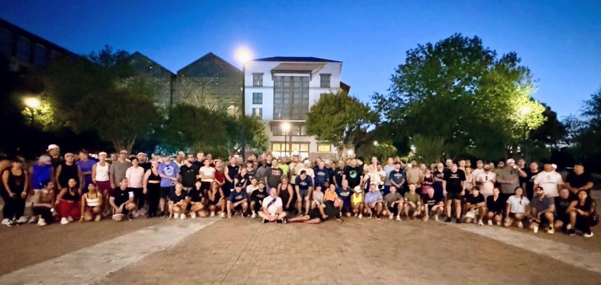 GraphiantHQ's tweet photo. Between the 5K, the booth, &amp; plenty of great conversations with trusted advisors, one thing became clear during the @Telarus Partner Summit: more ❓'s about what happens between their clouds, applications, AI workloads, &amp; locations are being asked. 💡

#Graphiant #Telarus #NaaS https://t.co/cVszM4xFvv