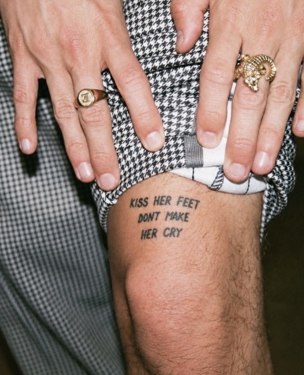 FeetFinder's tweet photo. rules to live by https://t.co/lshoFANTMP