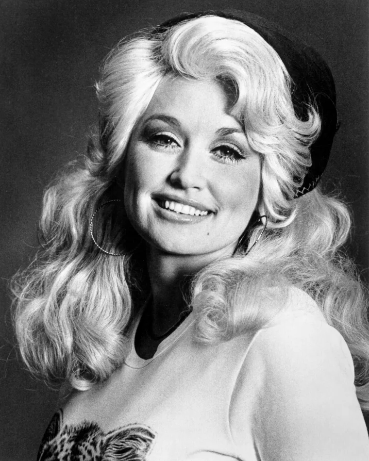 davewilsond's tweet photo. RIP Dolly :( We lost one of the truly great ones today. https://t.co/vNbkBfDIho
