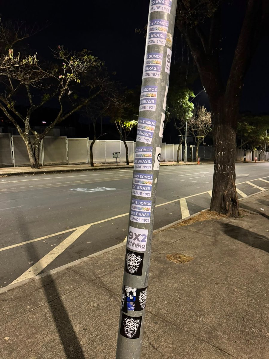 LucasTanaka's tweet photo. Assim ficou o entorno do Mineirão na madrugada desta terça-feira, onde acontecerá a partida de ida das quartas da Copa do Brasil, com mando do Cruzeiro. https://t.co/cigSX0SM6o