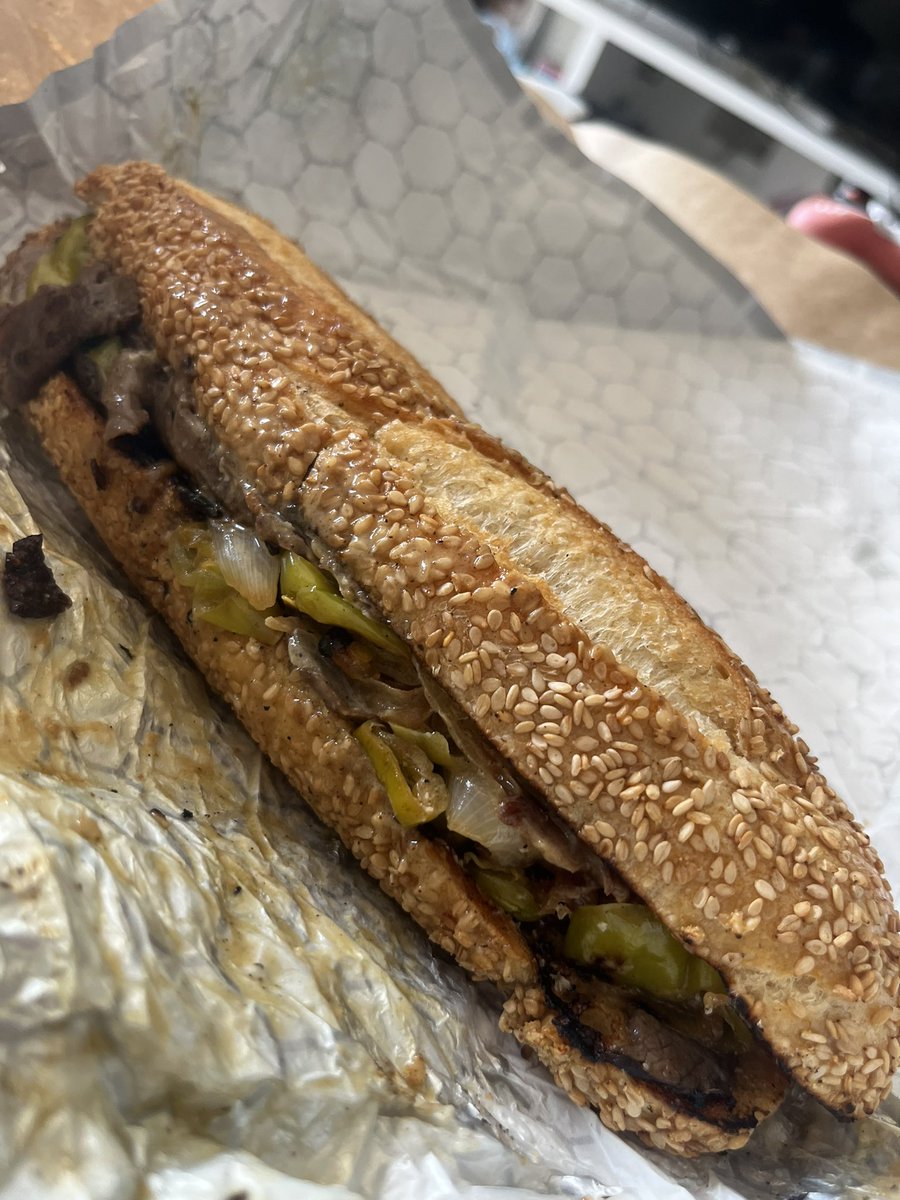 fuckboyfat's tweet photo. i love this philly cheesesteak https://t.co/kW3Nr4KrTN