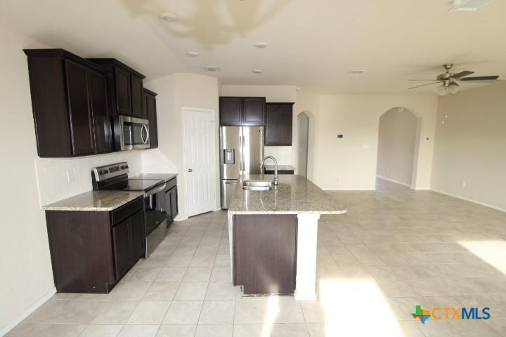 kc21properties's tweet photo. Don't scroll past this home! It might be what you've been looking for.
KC Gregg #Century21 https://t.co/gZi1uVf0S4