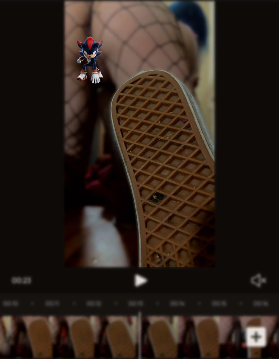 KyCreamPie's tweet photo. Had loads 😉 of fun playing with my toys on camera 📸 https://t.co/TERfb1dUyy