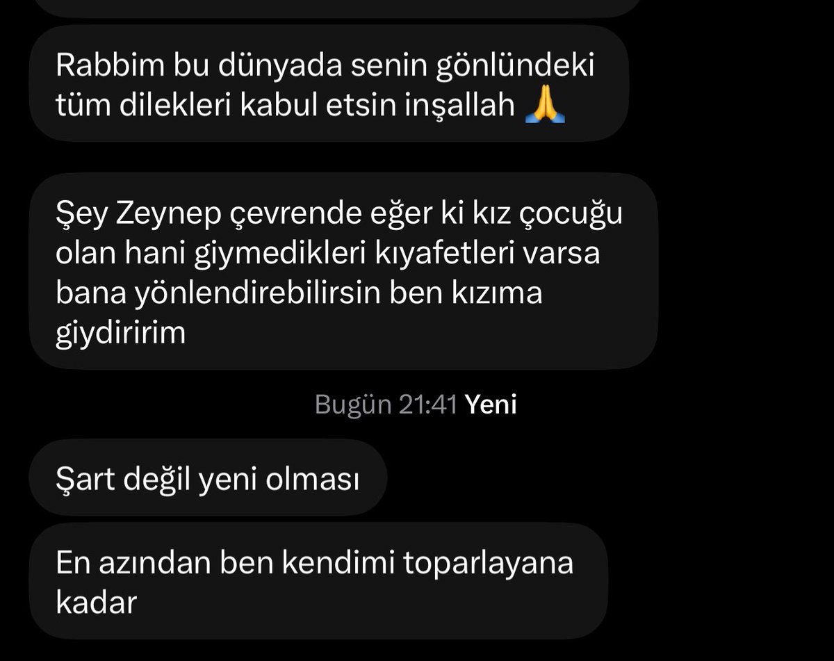 zeyno_citlembik's tweet photo. yeni doğum yapmış eşiyle de ayrılmış var mıdır kız çocuğu kıyafetleri olan. daha 1 aylık bebiş 🥹 https://t.co/6ip4BtbbM8