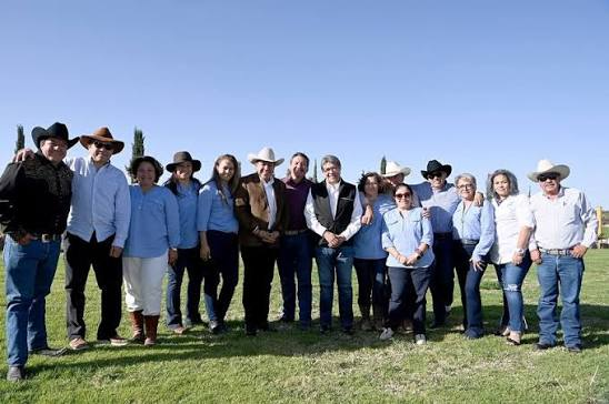 jorgegogdl's tweet photo. Rodolfo Monreal Ávila, hermano de Ricardo Monreal y coordinador de proyectos del gobierno de Rubén Rocha Moya, ¡Salió millonario, reporta tener 11 propiedades!, de las cuales adquirió 6 terrenos siendo funcionario del Rochismo en Sinaloa. https://t.co/c0Do16jEuF
