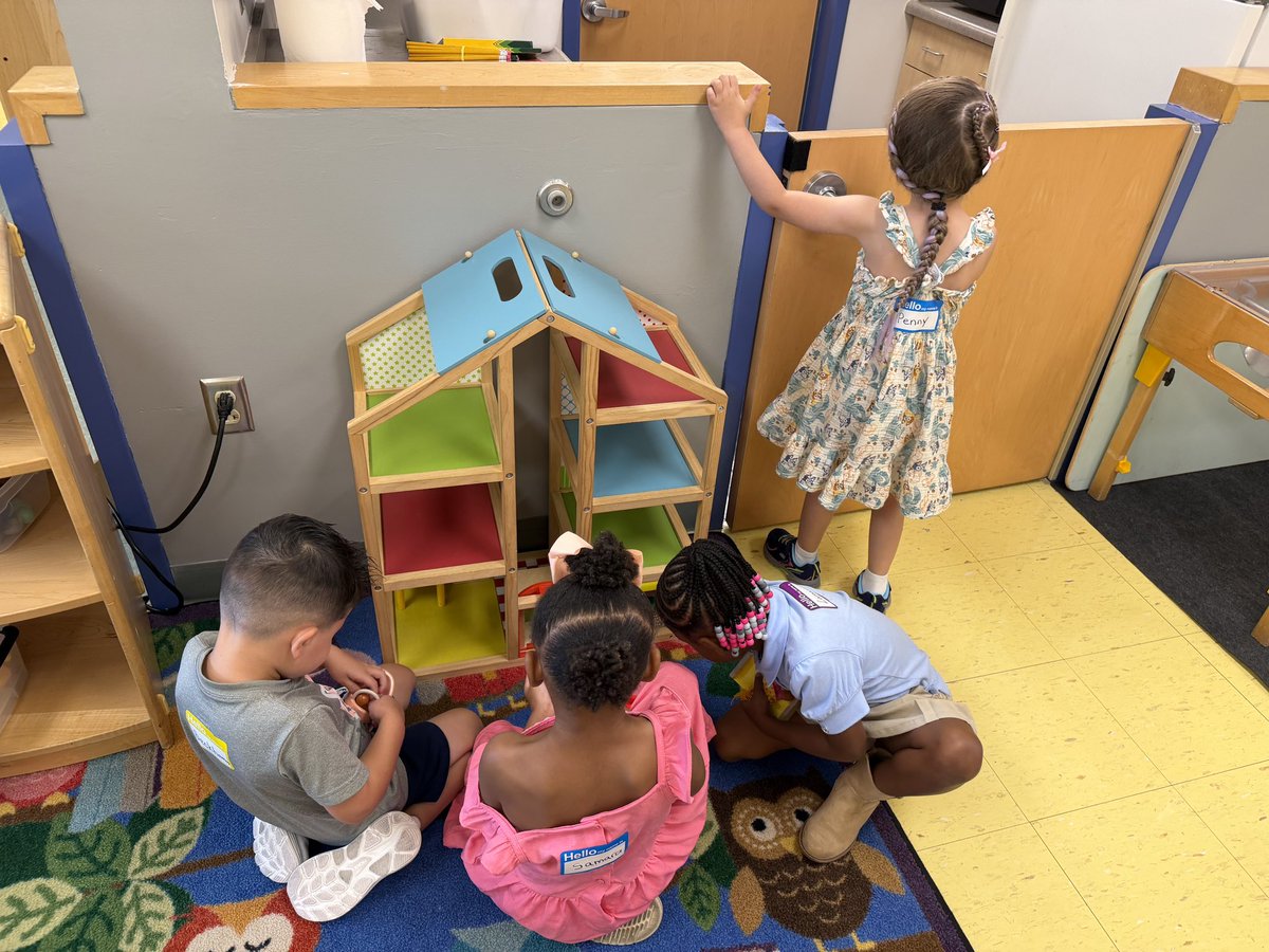 LIBERTYSCHOOLS's tweet photo. The full day program at the @libertyecc started today and these kiddos are loving pre-K! #LPSFirstDay26 https://t.co/pK82kM1nyq