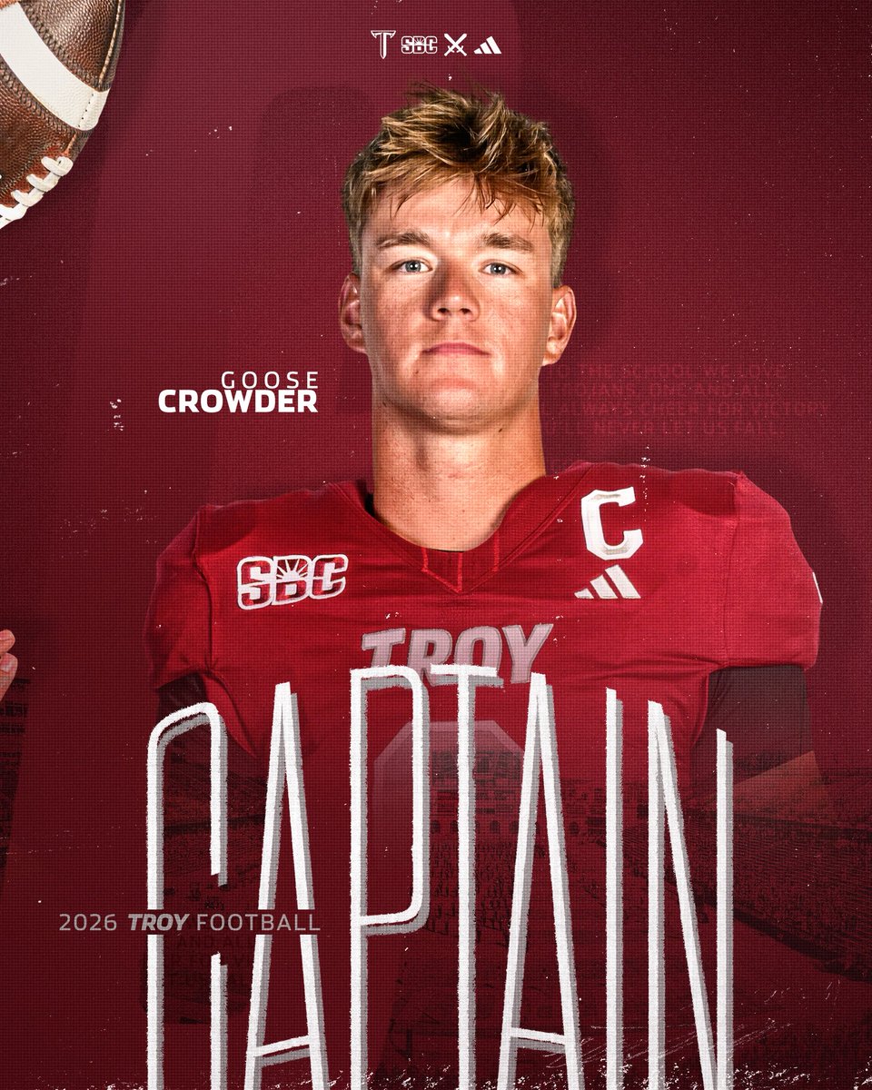 TroyTrojansFB's tweet photo. Back-to-Back years with the ℂ on his chest! https://t.co/SFGXTWSlHx