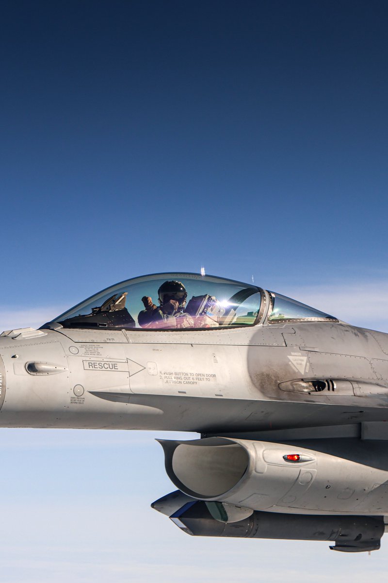 JFCNorfolk's tweet photo. A rare moment. A constant mission. ✈️🌑

As a solar eclipse darkens the sky, four 🇧🇪Belgian Air Force F-16s continue their flight - reflecting NATO’s enduring vigilance and readiness to defend the Alliance.

The detachment of F-16s are based in Keflavik, Iceland 🇮🇸 as part of @NATO's comprehensive Air Defence posture, safeguarding NATO's airspace under Arctic Sentry. ❄️

🔗https://t.co/vkQDe2IFdh

📸OR-6 Mehdi Meunier 

#WeAreNATO #StrongerTogether #ArcticSentry
@SHAPE_NATO | @NATO_AIRCOM | @BelgiumDefence | @BeAirForce | @BelgiumNATO | @IcelandNATO | @MFAIceland | @NATOJFCBS | @JFC_Naples