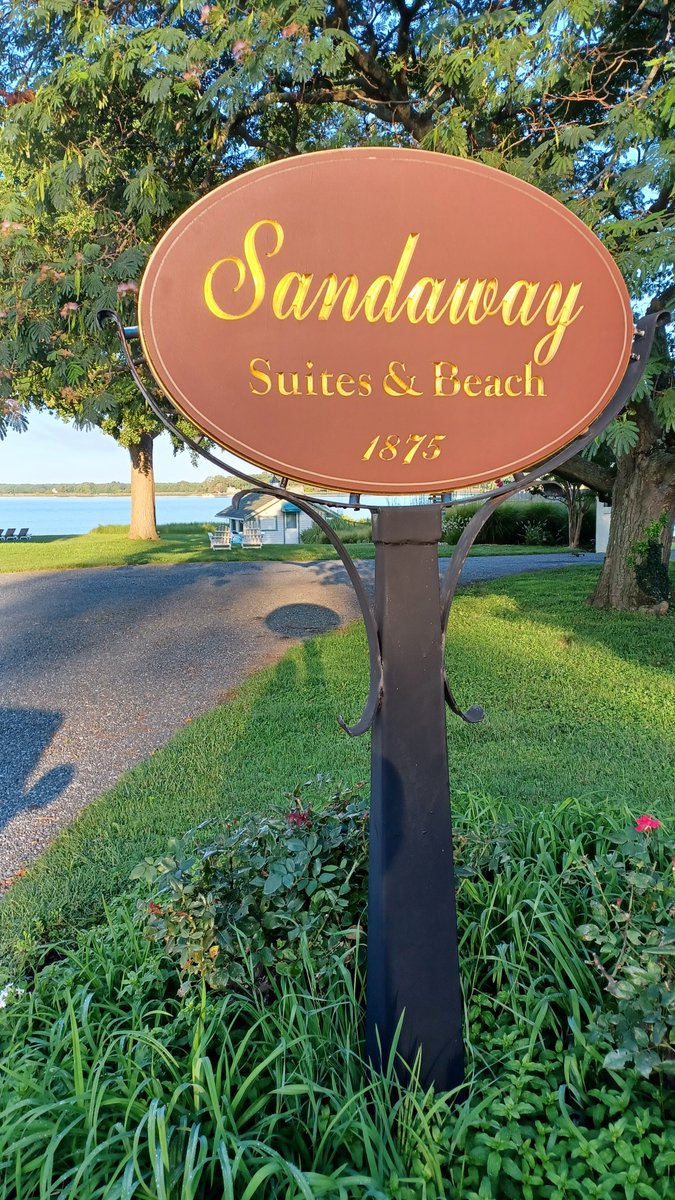 OxfordMD's tweet photo. The crabbing is very good now in Oxford, Maryland! Plan your weekend getaway at https://t.co/efD4yXuoox #OxfordMD #Hotel #VisitMD https://t.co/zxGHeA6ylS