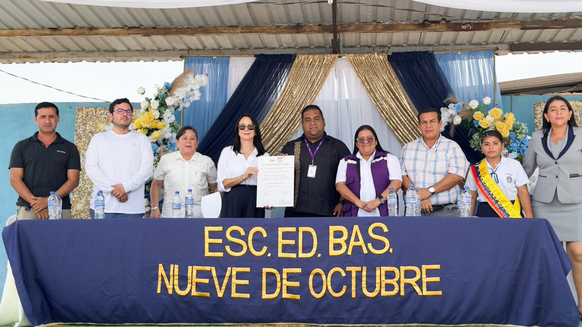 LorenaRosadoS's tweet photo. ¡Acompañamos la entrega de baterías sanitarias en la Escuela de Educación Básica "Nueve de Octubre", gracias a la Fundación Dale  de la Empresa Dole y a la Dirección Distrital de Educación Naranjal - Balao! 👏✨

Esta importante alianza demuestra cómo el trabajo en equipo fortalece la educación de nuestra comunidad.

¡Felicitaciones por esta gran iniciativa! Los más beneficiados, sin duda, son nuestros niños. 👦👧

#LorenaRosado #AsambleístaPorGuayas #GuayasConLorenaRosado
