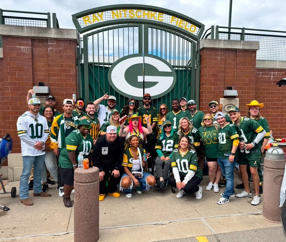 COgirlWIworld's tweet photo. 💚💛PACKERS TWITTER💛💚

We are having our annual Twitter tailgate on October 11th this year!! Please comment if you want to be added to the group chat that will be used for information for the upcoming event! https://t.co/pkPAZS4gzd
