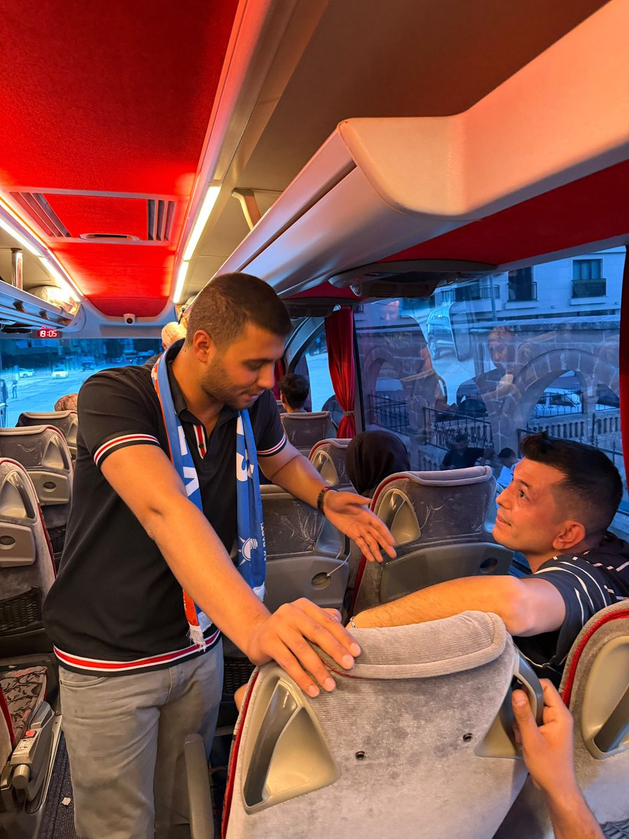 AKGENCLKSIVEREK's tweet photo. 1071’in ruhuyla, Malazgirt’e doğru yola çıkıyoruz! 🇹🇷

Ecdadımızın şanlı destanı Malazgirt Zaferi’nin 955. yıl dönümü dolayısıyla, Cumhurbaşkanımız Sayın Recep Tayyip Erdoğan’ın teşrifleriyle gerçekleştirilecek programlara katılmak üzere yola çıktık.

İlçe Başkanımız Cengiz Özeyranoğlu, Kadın Kolları Başkanımız Rahime Tüysüz Denizedalan, Gençlik Kolları Başkanımız Ramazan Acar ve teşkilatımızla birlikte Malazgirt’in kutlu ruhuna doğru ilerliyoruz.

Tüm teşkilatlarımıza hayırlı, güvenli ve bereketli yolculuklar diliyoruz. 🇹🇷

1071’in mirasıyla, aynı ruh ve kararlılıkla… Malazgirt’e doğru!

#AKPARTİ 
#gençliğinlegeleceğeyönver 

@avyusufibis 
@osmannazlier 
@furkankucukk_ 
@AKGenclikGM 
@Cengizozeyran82 
@RahimeTuysuz 
@akgencliksurfa 
@aksiverek 
@ramazanacar199 
@akkadinsiverek