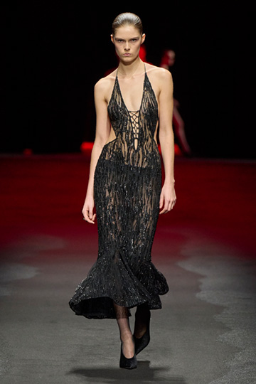 rosev1207's tweet photo. roberto cavalli: FW25 https://t.co/XibfrXfDOY