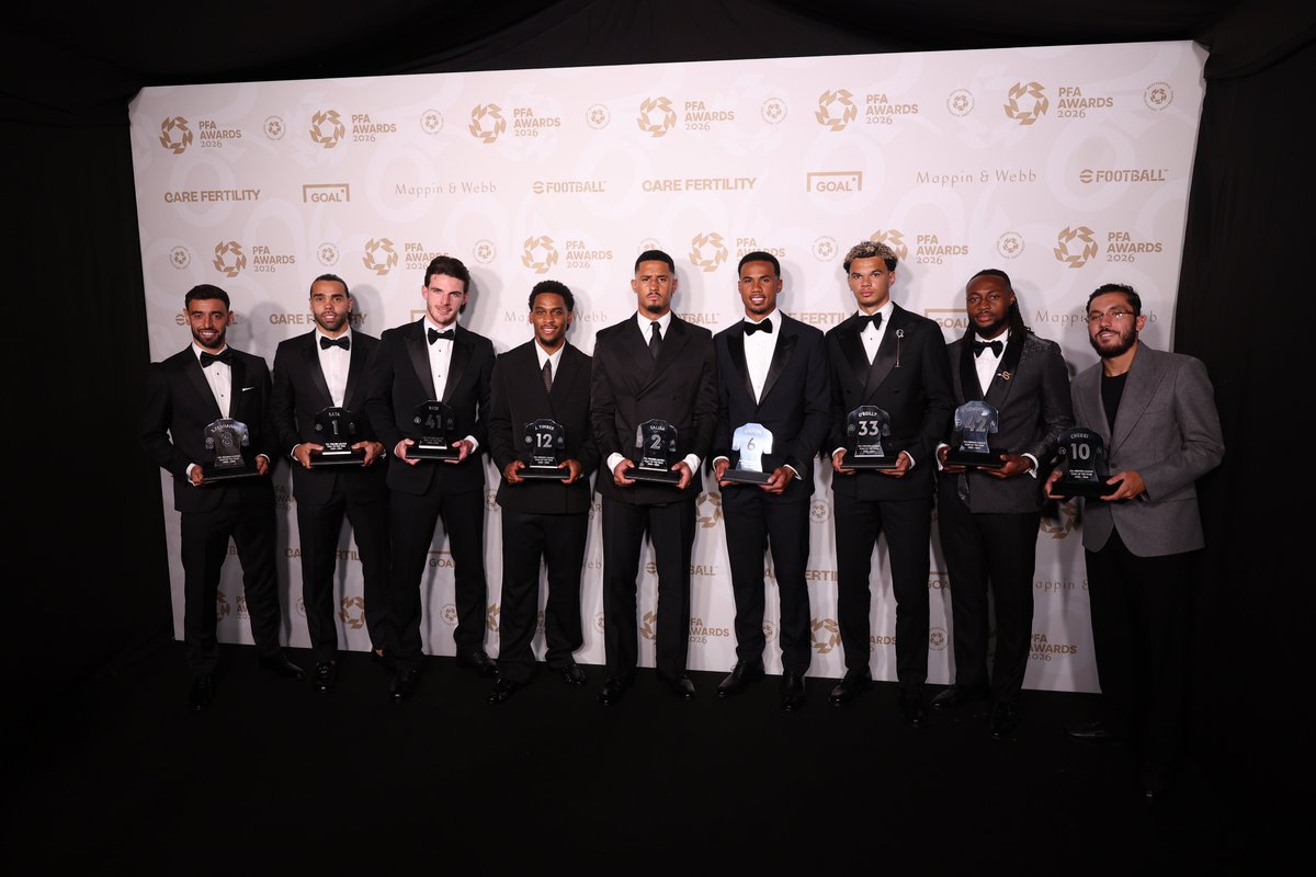 FB90Minute's tweet photo. The PFA Premier League Team of the Year. 🏆
@PFA https://t.co/HXBnHtDOcC