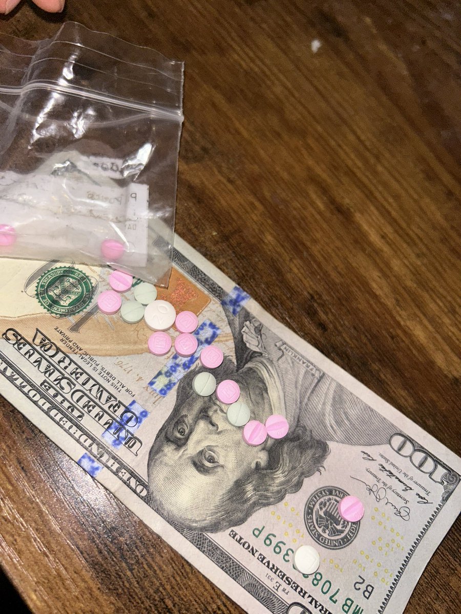 chasegotcash's tweet photo. 10s &amp; 15s💕🐍 Real Catcher💤💤 # Mallinckrodt https://t.co/xTxpIq6Rw4