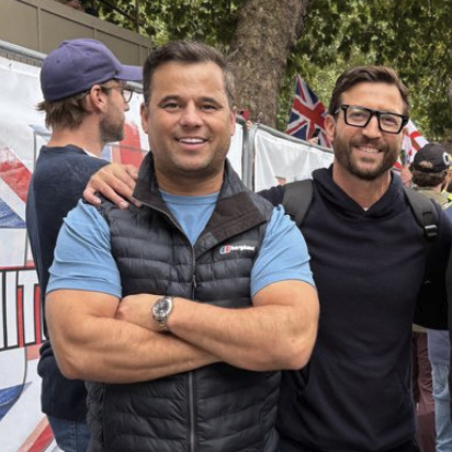 GBNews23653867's tweet photo. 🚨Tiny Temper the Midget Landlord (@EssexPR) seems to have managed to miss his mate James English has been found guilty of assault and domestic abuse. Lets remind him! https://t.co/KJklwbMitJ