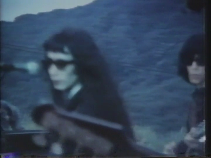 robe25_'s tweet photo. Les Rallizes Dénudés (1992) Directed by Takashi Mizutani

My fav band 😻 https://t.co/UP74NFEhwe