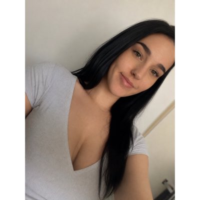 XxryleexxX's tweet photo. #NewProfilePic https://t.co/g6EwAiz99I