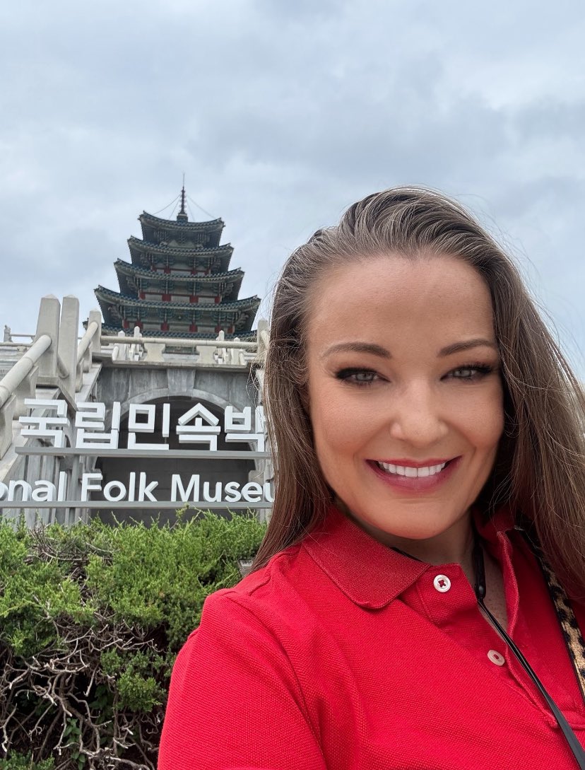 anna__cordelia's tweet photo. I went to the National Folk Museum of Korea in Seoul,South Korea 😊 https://t.co/oFvWwABPMc