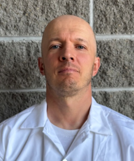 EROBuffalo's tweet photo. Upstate NY ICE officers have arrested Alexandr Dyatchin. This 40-year-old Russian first entered the US legally in 2016 but never left. He was sentenced to 5 years in prison for sale of dangerous drugs. He’ll remain with ICE pending immigration proceedings. https://t.co/1UG8wQENzV