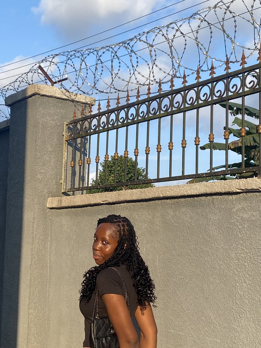 royaleessence08's tweet photo. Happy birthday to me. 🎂🎉 Ready for the next *good phase. 50/25 on 25. 🥂 https://t.co/Tc0lU3khpv