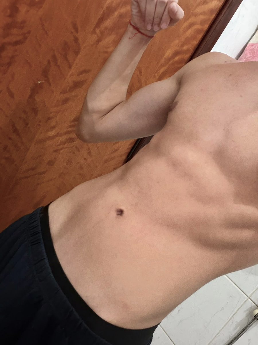jamonpollo27's tweet photo. qn tira dm?🔥 https://t.co/AcKz7QJVnH