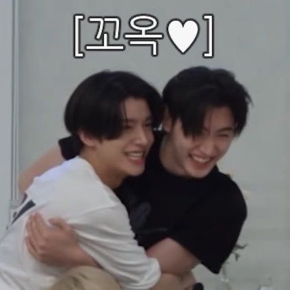simparkks's tweet photo. my cuties😭 https://t.co/vQRZz23Gy4