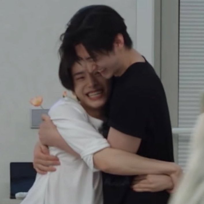 simparkks's tweet photo. my cuties😭 https://t.co/vQRZz23Gy4