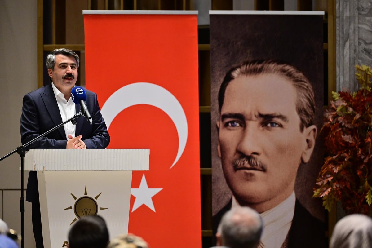 Akpartiyildirim's tweet photo. AK Parti Yıldırım İlçe Başkanlığı Ağustos Ayı Danışma Meclisi Toplantımızı, İl Başkanımız Sayın Davut Gürkan’ın katılımlarıyla gerçekleştirdik.

Birlik ve beraberliğimizi daha da güçlendirdiğimiz, teşkilatımızın motivasyonunu ve heyecanını tazelediğimiz verimli bir toplantı oldu.

Aynı inanç, aynı kararlılık ve güçlü teşkilatımızla Yıldırım için durmadan çalışmaya devam ediyoruz.

Birlikte daha güçlü, hep birlikte daha büyük hedeflere! 🇹🇷