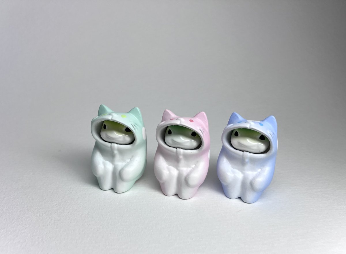 bongeshiki1's tweet photo. 俺、今日からねこ

「ひざかかえどっと」

 #俺今日からかえる
 #ボンゲ式TOYS https://t.co/bdHV0RjCnd