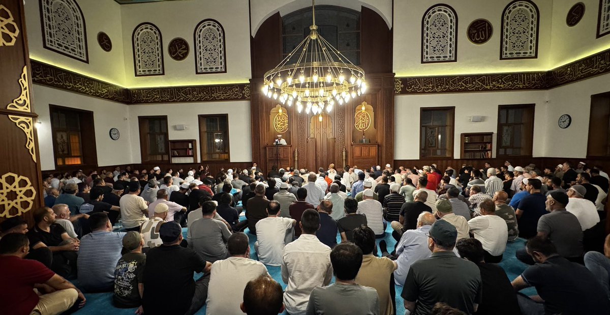 halil_konakci's tweet photo. İki cihan güneşi peygamber efendimiz Hazreti Muhammed Mustafa sav efendimizin dünyaya teşriflerinin 1501. Seneyi devriyesine kavuşmanın huzur ve heyecanını hep birlikte yaşadık 

Rabbim Şeriati Garrai Muhammediye’nin tüm dünyaya hakim olduğu nice seneyi devriyeler bizlere nasip eylesin