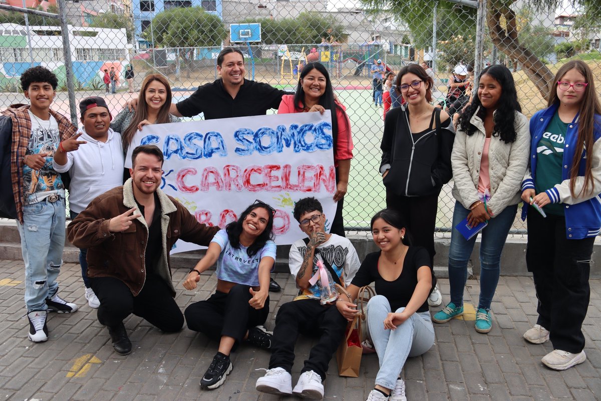 DianaCruzUIO's tweet photo. 🎸 🥋 #FiscalizandoAndo | En Casa Somos Carcelén Alto y Bajo encontramos mucho más que talleres: arte, deporte, gastronomía, oficios y formación para distintas edades.

Recorrimos estos espacios para verificar que la atención municipal sea cercana, de calidad y responda a las necesidades de quienes los utilizan.

Con comunidad, #QuitoRenace