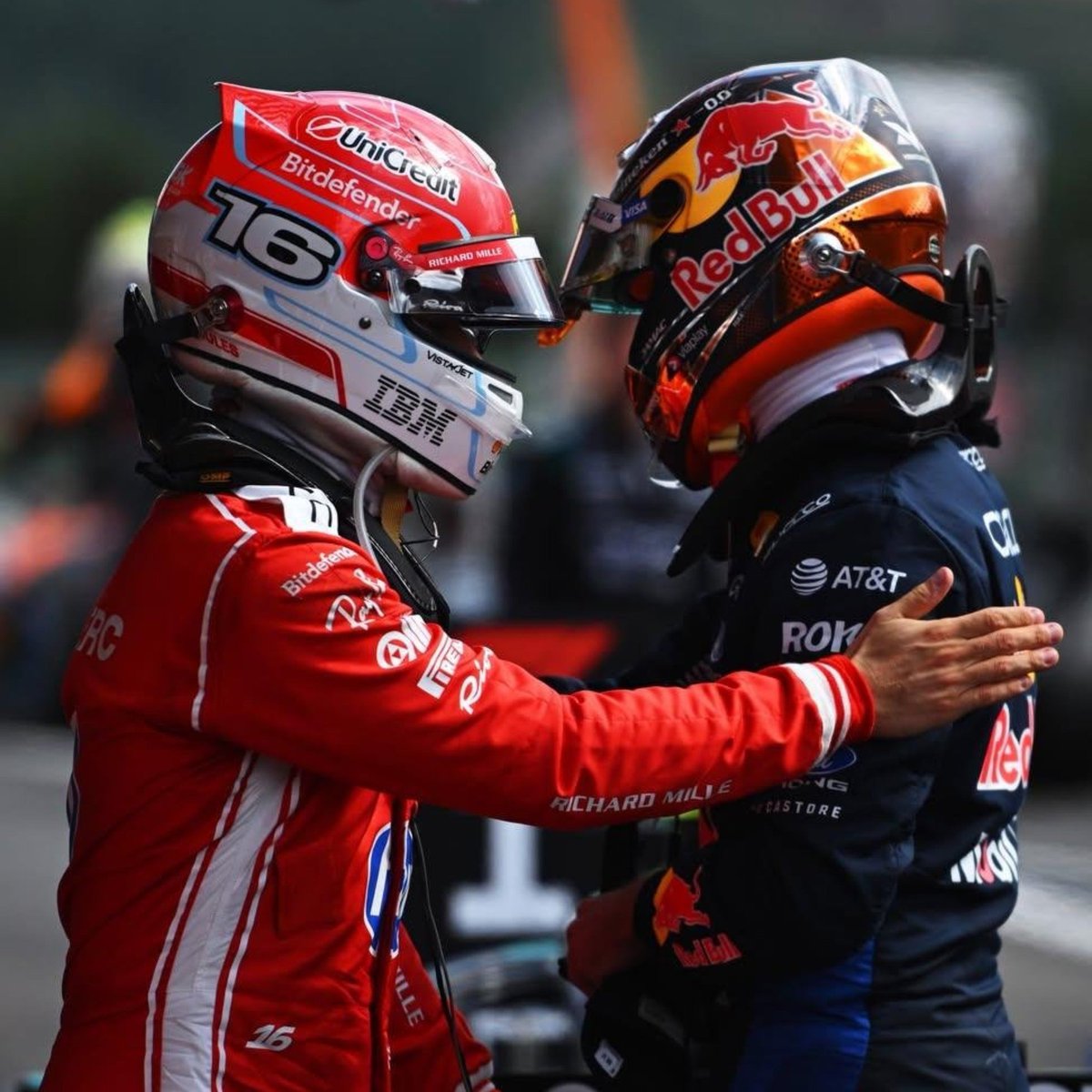 leccverst's tweet photo. I adore these pictures of them because their helmets always seem to come together to form a heart https://t.co/S1r5rxb9GW