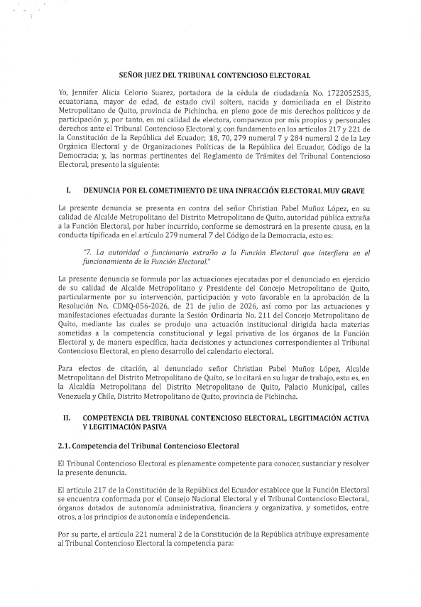 LagranjaEc's tweet photo. Ya se conoce finalmente de qué acusan a @pabelml  ante el @TCE_Ecuador.

Lo acusan de “interferir” en la Función Electoral por haber participado, votado y firmado una resolución del Concejo Metropolitano de Quito que se exhorta a los organismos electorales a respetar la democracia y en la que se condena la proscripción de varias organizaciones políticas.

La resolución, aprobada el 21 de julio pasado, expresó un rechazo político e institucional a decisiones que, según el Concejo, podían restringir a organizaciones y opciones políticas. También incluyó un “recordatorio” al TCE sobre la necesidad de garantizar la participación y evitar decisiones que puedan convertirse en mecanismos de persecución o proscripción política.

Además, el documento dispuso que ese pronunciamiento fuera enviado al TCE, al CNE y a organismos internacionales y misiones de observación electoral. Para la denunciante, eso convirtió una posición política del Concejo en una supuesta interferencia sobre competencias exclusivas de la Función Electoral.

Y por eso pide una sanción máxima: destitución de Pabel Muñoz como alcalde de Quito, multa de 50 salarios básicos y suspensión de sus derechos políticos por cuatro años.

En otras palabras, se pretende sacar del cargo al alcalde de Quito por haber respaldado y firmado un pronunciamiento político del Concejo sobre decisiones electorales.