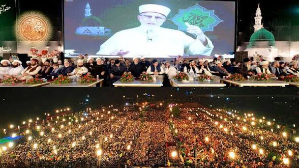AYESHAS9666's tweet photo. مینارِ پاکستان کے میدان میں منعقدہ یہ اجتماع محبت، رواداری اور علم کا عظیم مرکز ہے۔#MawlidConference2026
@TahirulQadri @MQI_Official https://t.co/1cGp6zeTBq