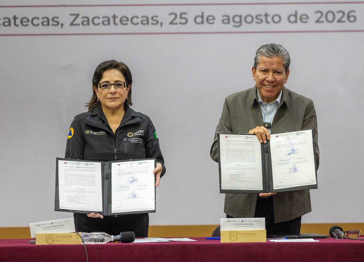 DavidMonrealA's tweet photo. La prevención es fundamental para proteger la vida y la integridad de las familias zacatecanas.

Con la instalación del Puesto de Comando de la @CNPC_MX y la Fuerza de Tarea Genaro Codina, fortalecemos las acciones preventivas ante la temporada de lluvias y ciclones. 

Trabajamos de manera coordinada y permanente para anticiparnos a cualquier riesgo, atender oportunamente las emergencias y salvaguardar a la población.

Prevenir también es proteger.

#AñoDelProgreso