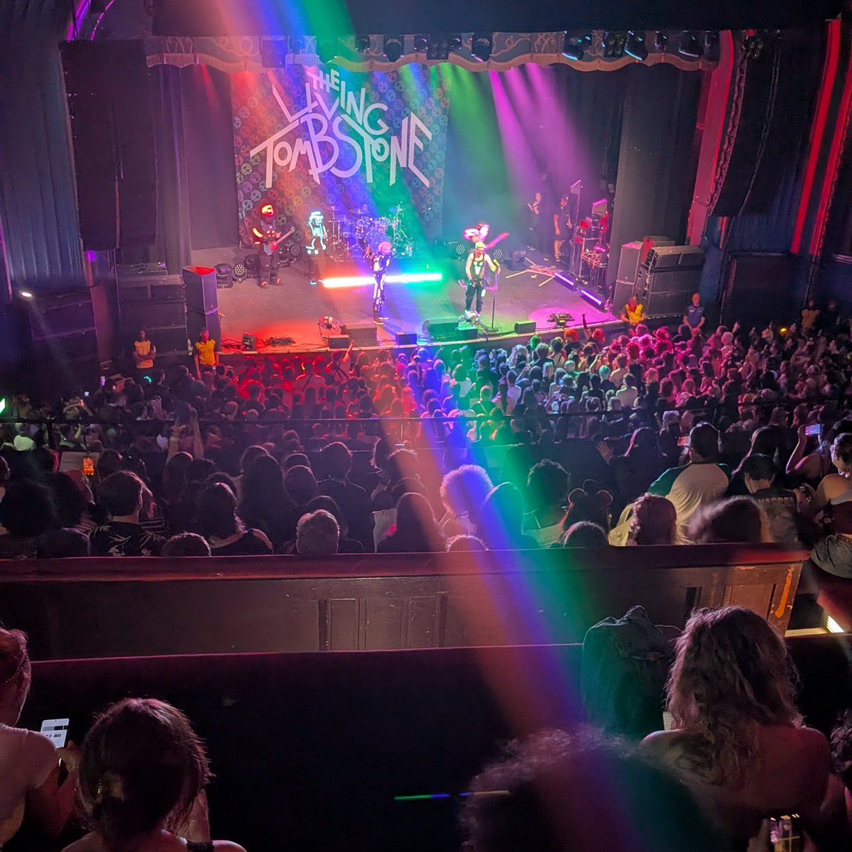 thetomska's tweet photo. My favourite part of The @LivingTombstone show? Definitely the a cappella rendition of Tom's Dog for the amusement of no one in the crowd but me. Ever in awe of you @YoavLandauTweet ♥️ https://t.co/21760CitAb https://t.co/QMvfknwBqX